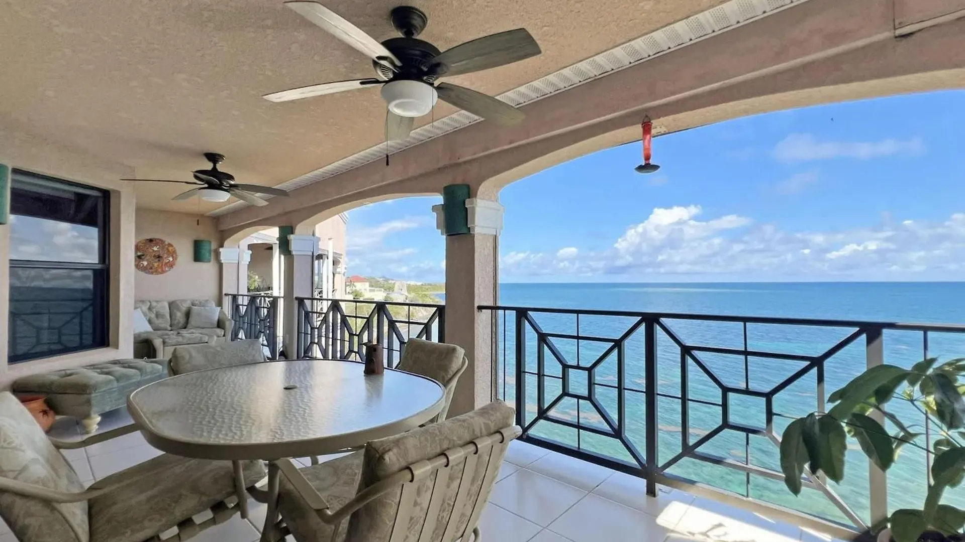 Apartmán Oceanview Penthouse With Pool And Balconies Christiansted Americké Panenské ostrovy